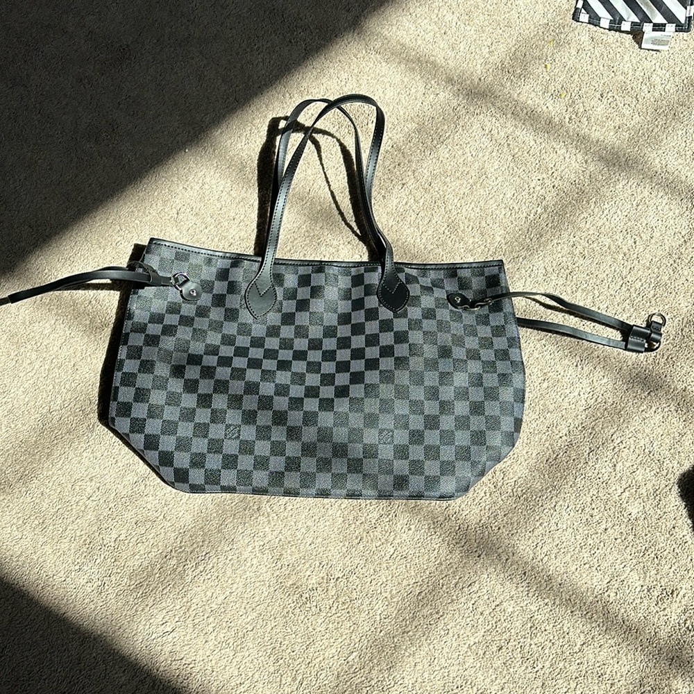 Knock off Louis Vuitton bag